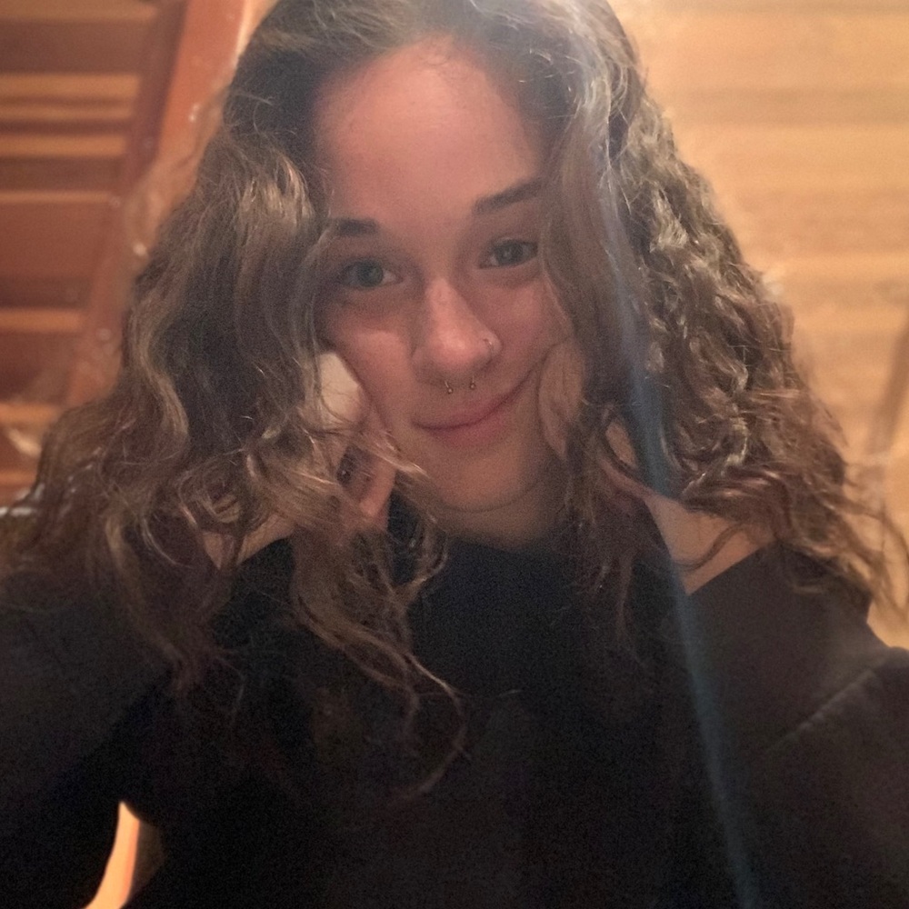 Meet your Posher, Mia